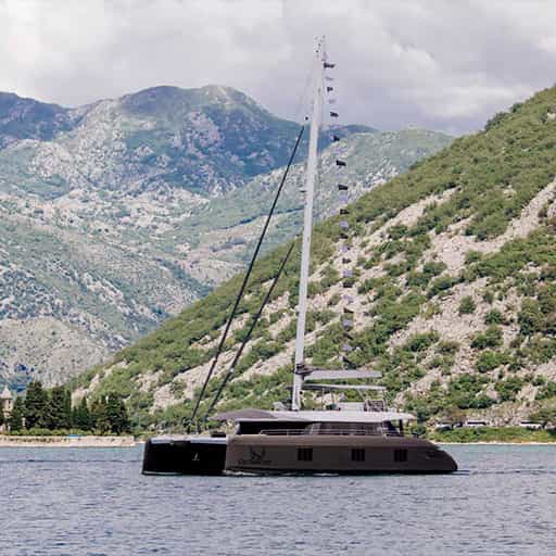 yacht-charter-gyrfalcon